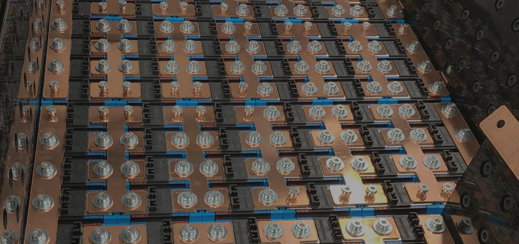 Hoe assembleer je een krachtig batterijpakket wanneer de ruimte beperkt is?
